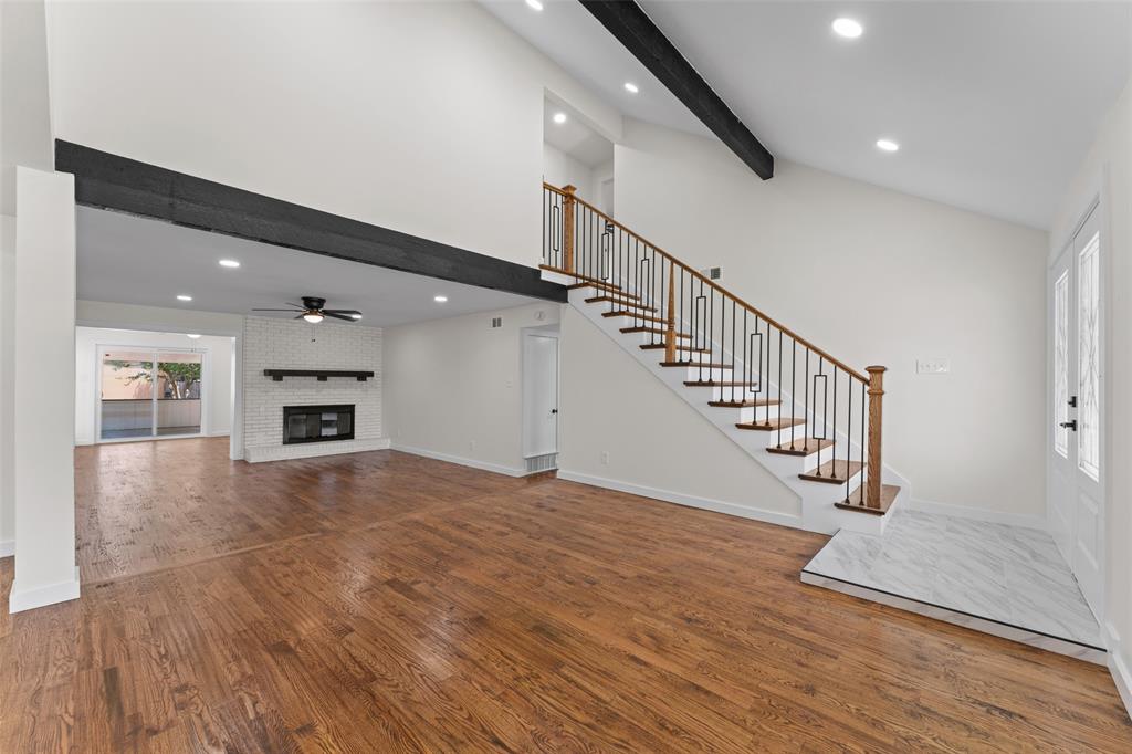 1315 Dunbarton Drive