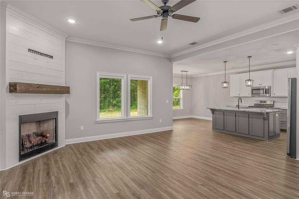 stonewall woods - Residential