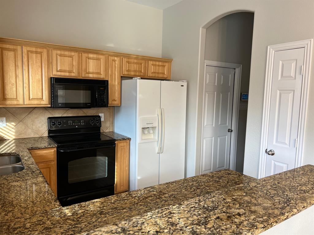 Villages At Spring Lake The - Residential Lease