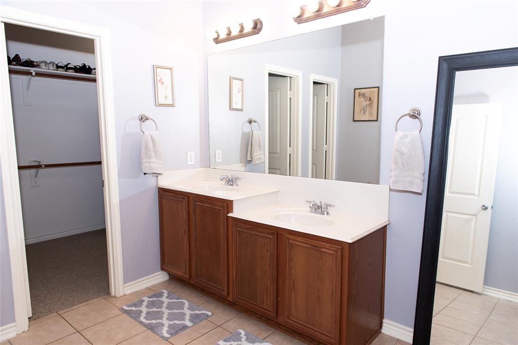 Lee Rays Place - Residential