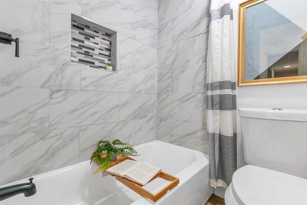 Camelot Court Add - Residential