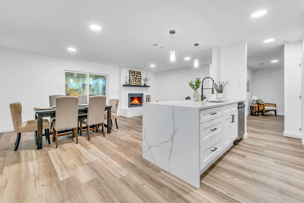 Camelot Court Add - Residential