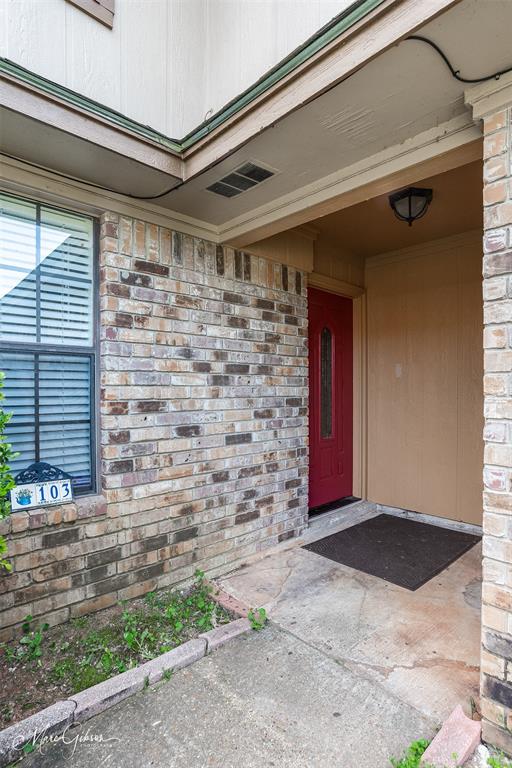 103 S Parkridge Drive