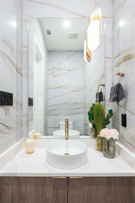 Northcrest 02 Instl - Residential