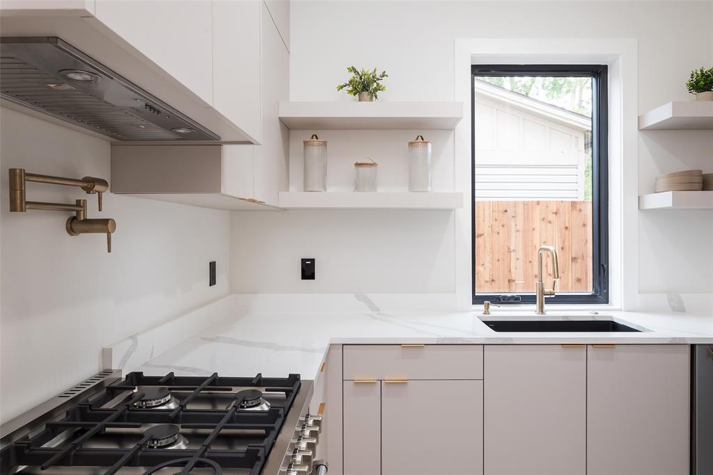 Northcrest 02 Instl - Residential