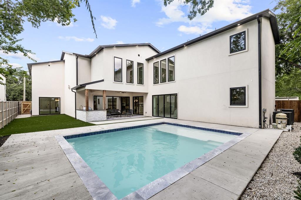 Northcrest 02 Instl - Residential