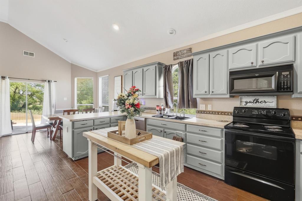 Sendera Ranch - Residential