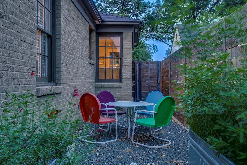 Elmwood - Residential