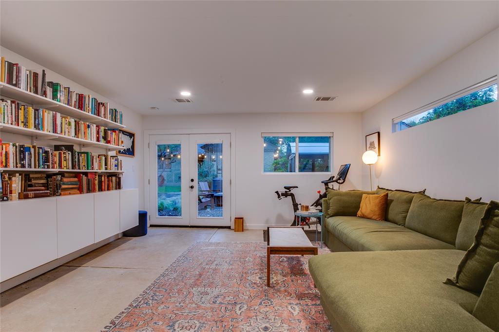 Elmwood - Residential
