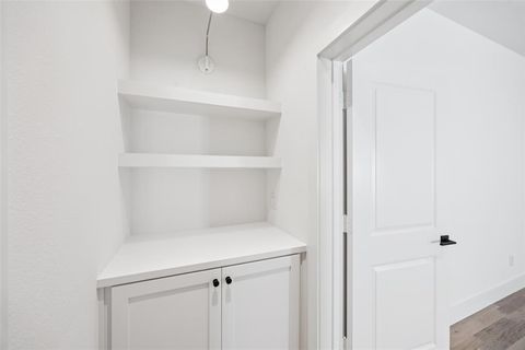 Tiny photo for 5638 Winton Street, Dallas, TX 75206 (MLS # 21032668)