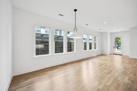 Tiny photo for 5638 Winton Street, Dallas, TX 75206 (MLS # 21032668)