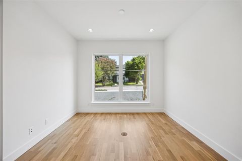 Tiny photo for 5638 Winton Street, Dallas, TX 75206 (MLS # 21032668)