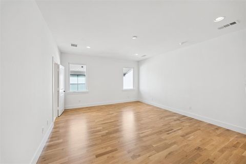 Tiny photo for 5638 Winton Street, Dallas, TX 75206 (MLS # 21032668)