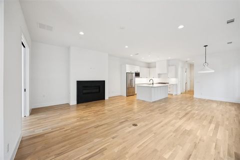 Tiny photo for 5638 Winton Street, Dallas, TX 75206 (MLS # 21032668)