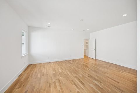 Tiny photo for 5638 Winton Street, Dallas, TX 75206 (MLS # 21032668)