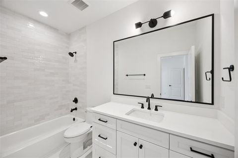 Tiny photo for 5638 Winton Street, Dallas, TX 75206 (MLS # 21032668)