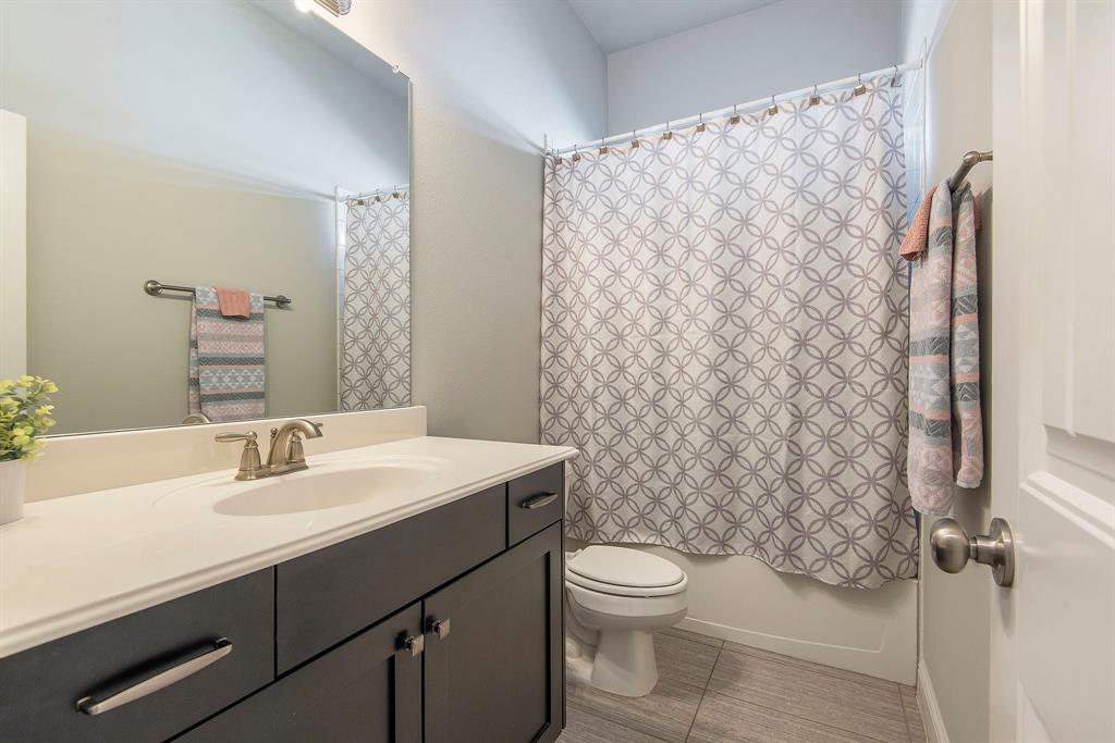 Azalea Village At Savannah Pha - Residential