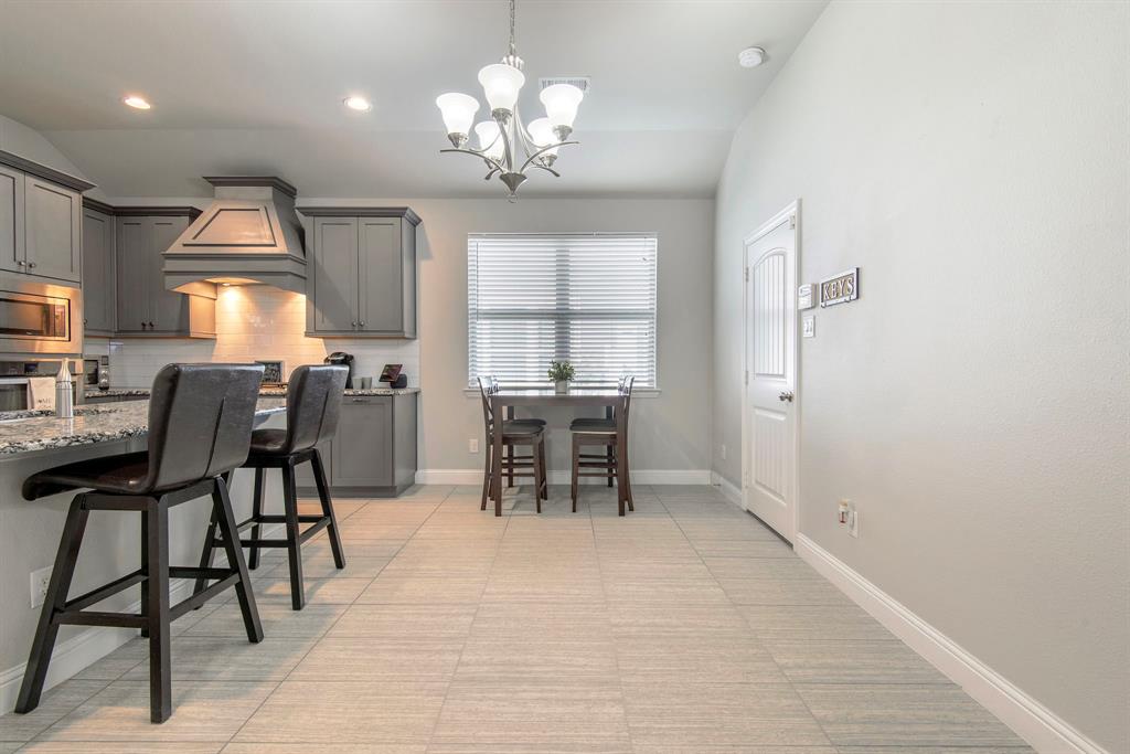 Azalea Village At Savannah Pha - Residential