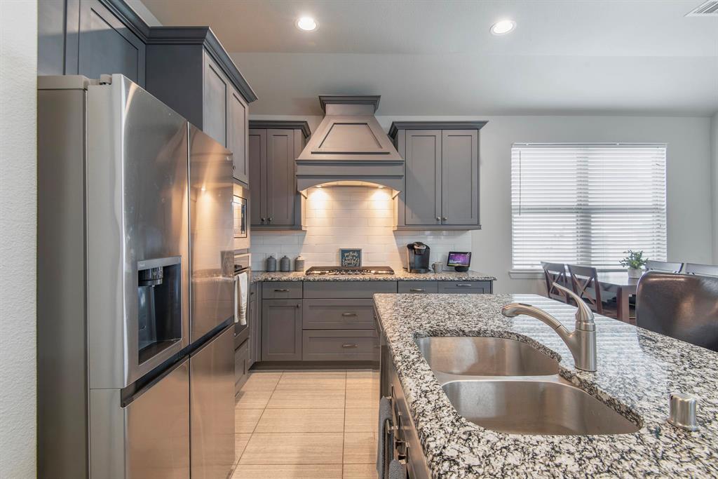 Azalea Village At Savannah Pha - Residential