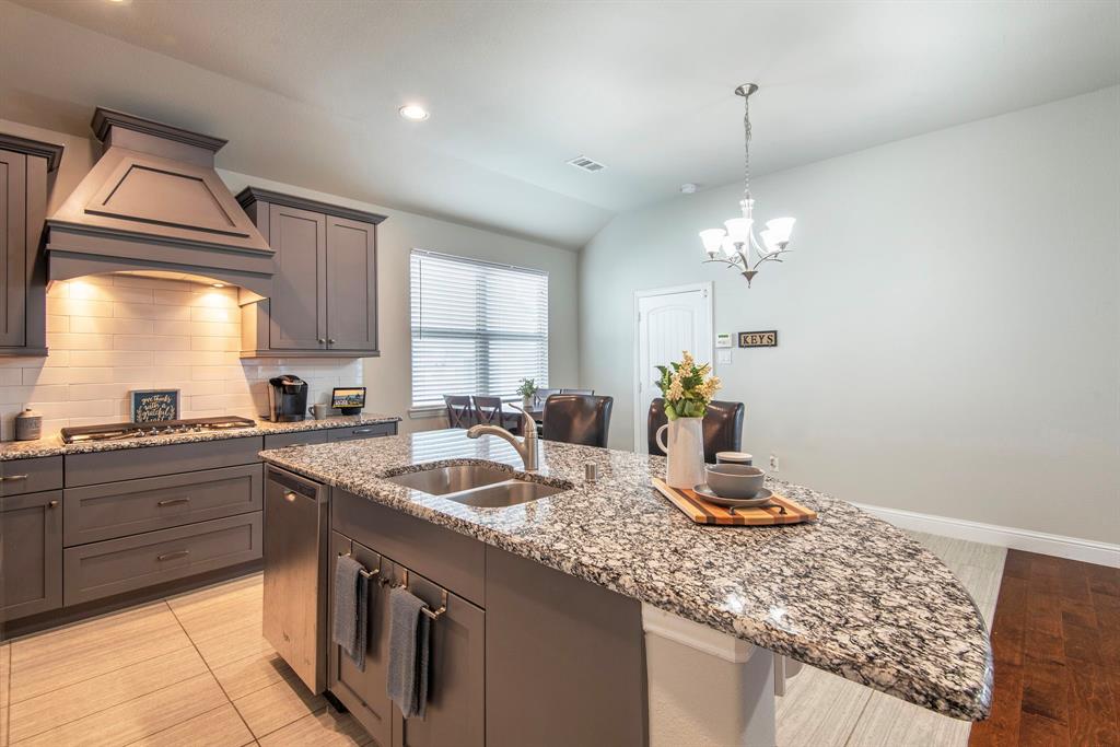 Azalea Village At Savannah Pha - Residential