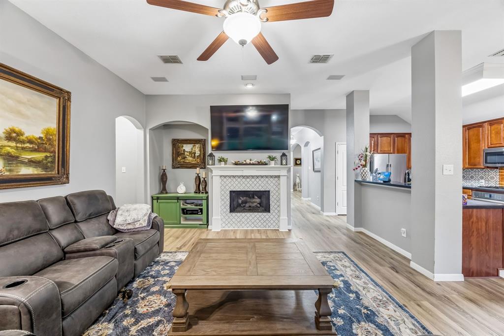 1545 Sandlewood Drive