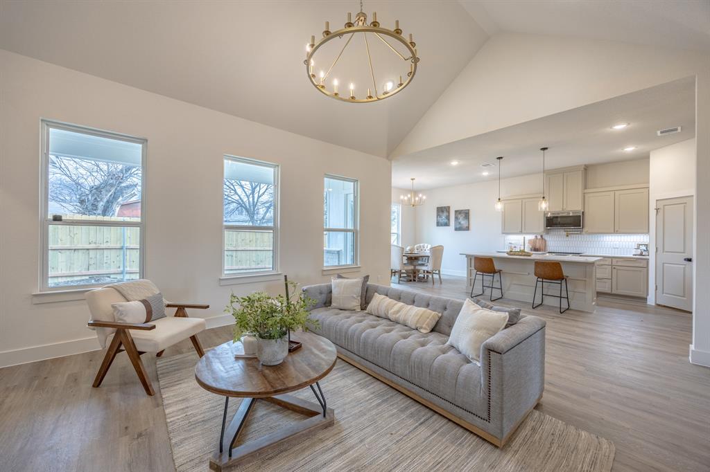 5500 W Vickery Boulevard