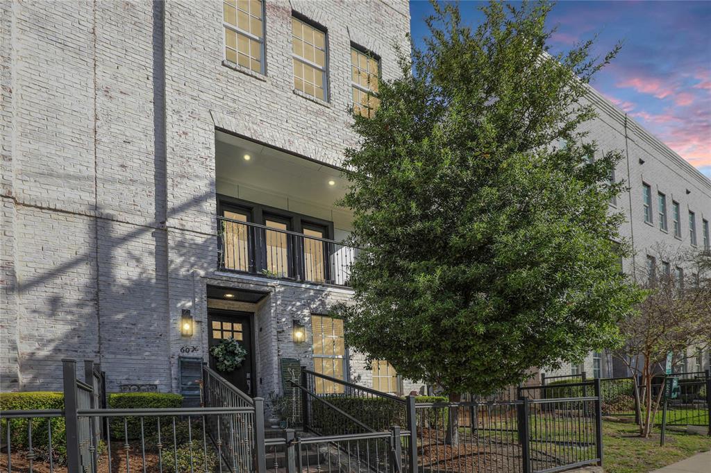 7333 Valley View Lane 607