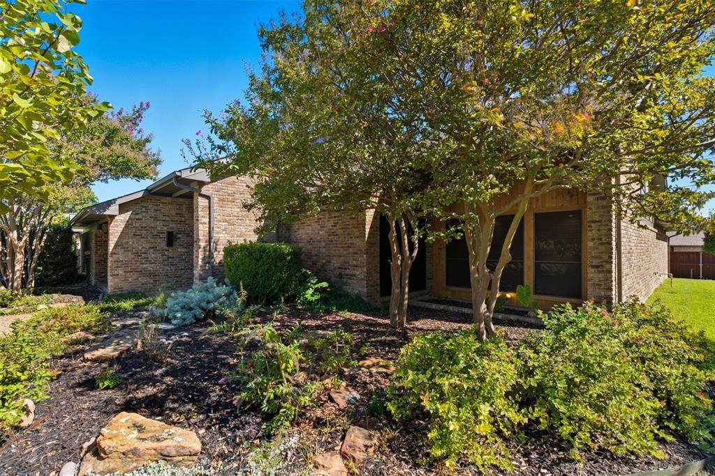 3512 Bender Trail