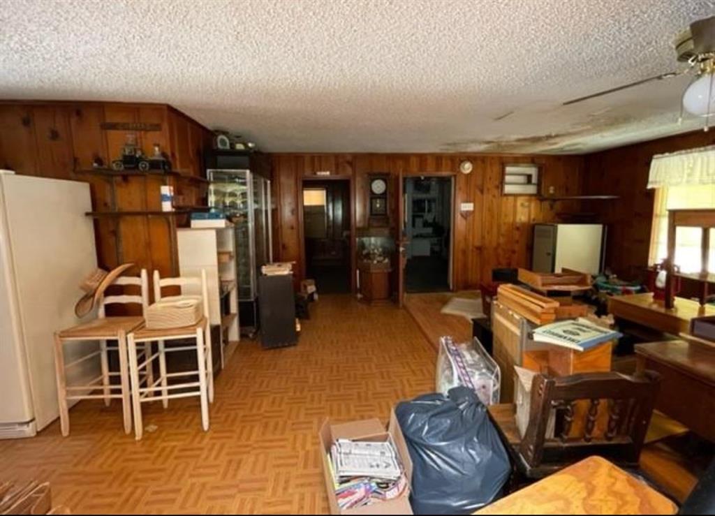 Lake Shore - Residential