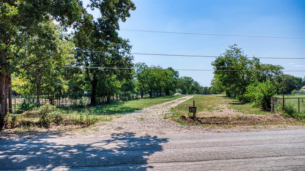 William Latham Surv Abs 838 Tr - Land