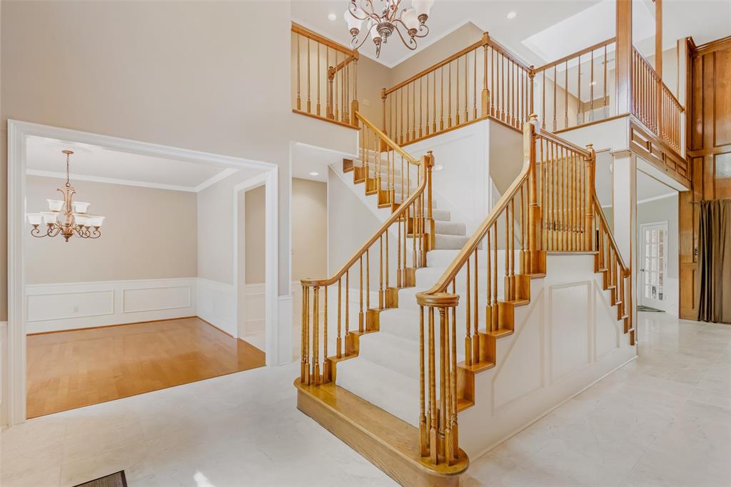 3213 Louis Drive