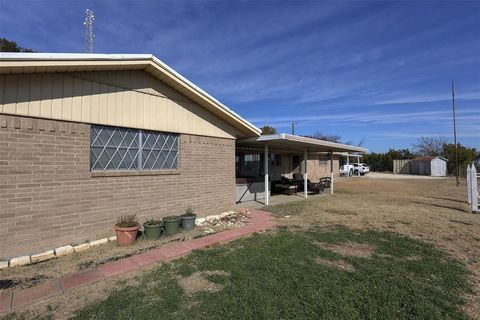 A home in Cranfills Gap