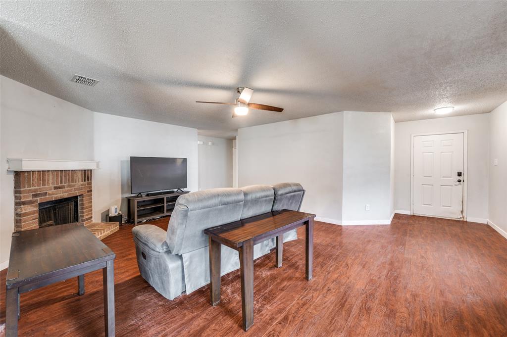 1709 Silverwood Lane