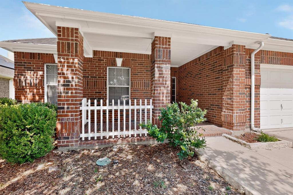 710 Bowie Lane