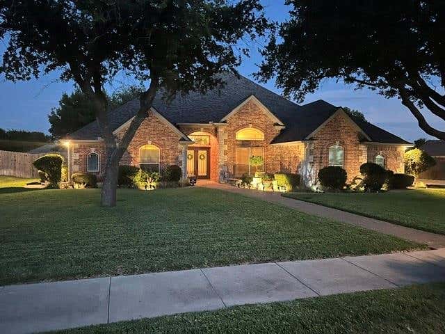 Photo of 210 Ranchgate Trail, Waco, TX 76657 (MLS # 21348084)