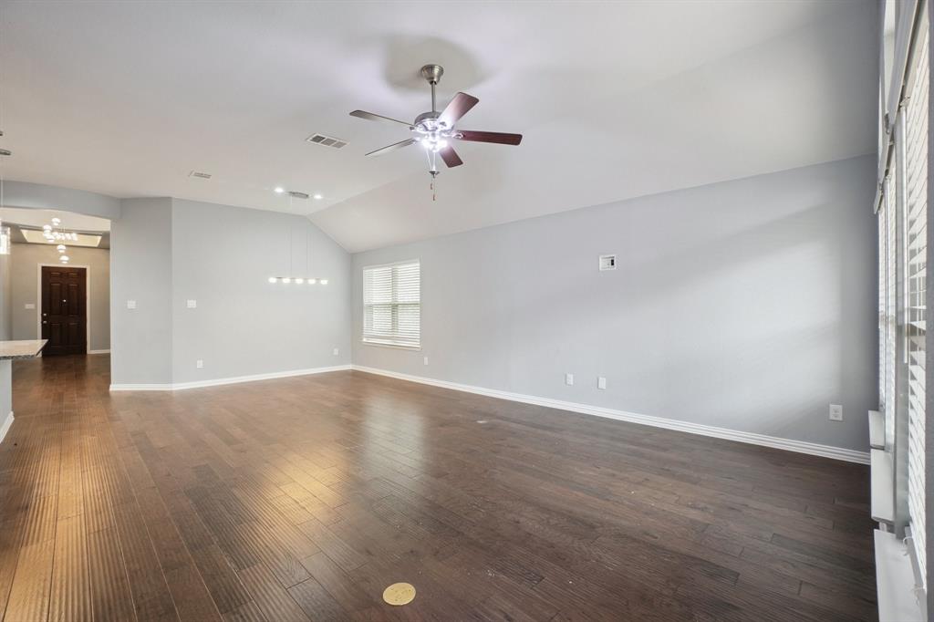 Vineyards Ph I, The - Residential Lease