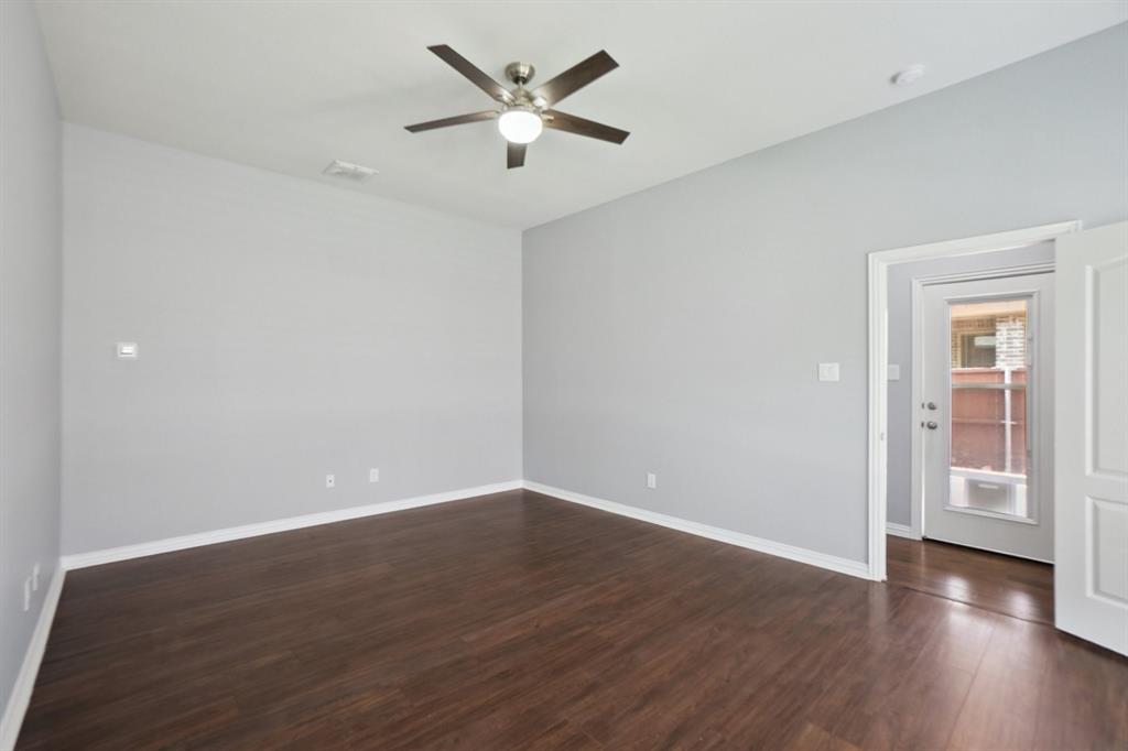 Vineyards Ph I, The - Residential Lease