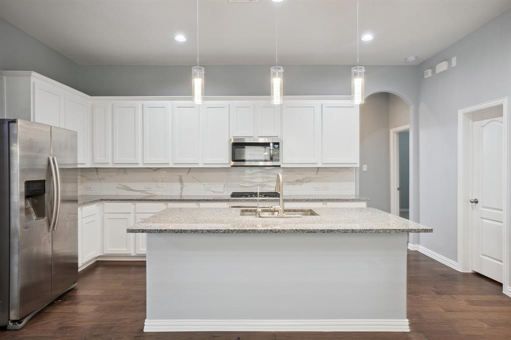 Vineyards Ph I, The - Residential Lease