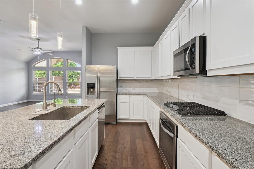 Vineyards Ph I, The - Residential Lease