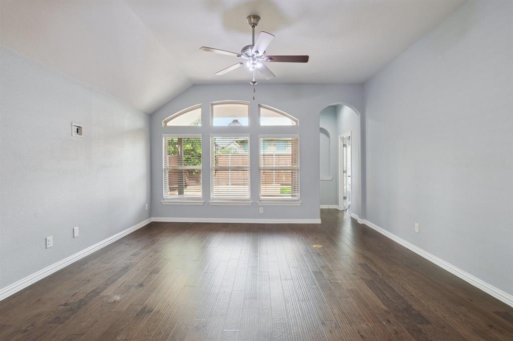 Vineyards Ph I, The - Residential Lease