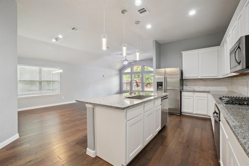 Vineyards Ph I, The - Residential Lease