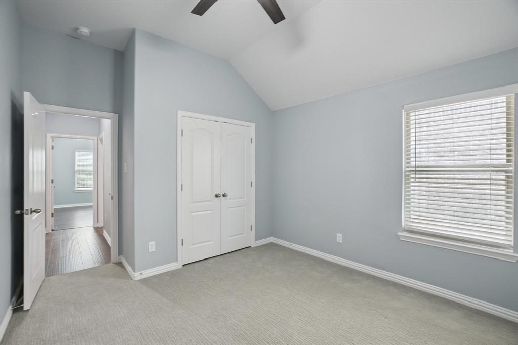 Vineyards Ph I, The - Residential Lease