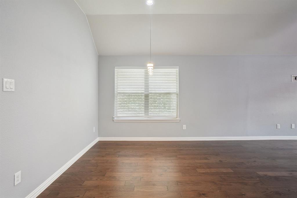 Vineyards Ph I, The - Residential Lease