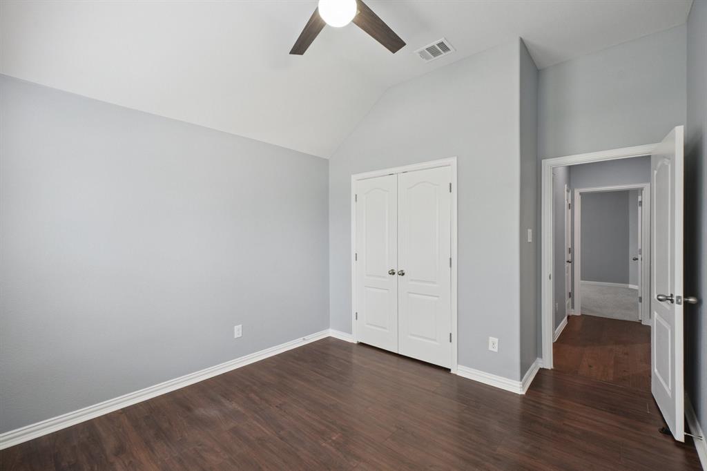 Vineyards Ph I, The - Residential Lease