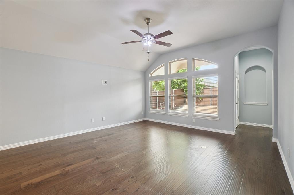 Vineyards Ph I, The - Residential Lease