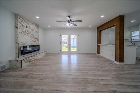 Photo of 2614 Whitson Way, Mesquite, TX 75150 (MLS # 21216800)