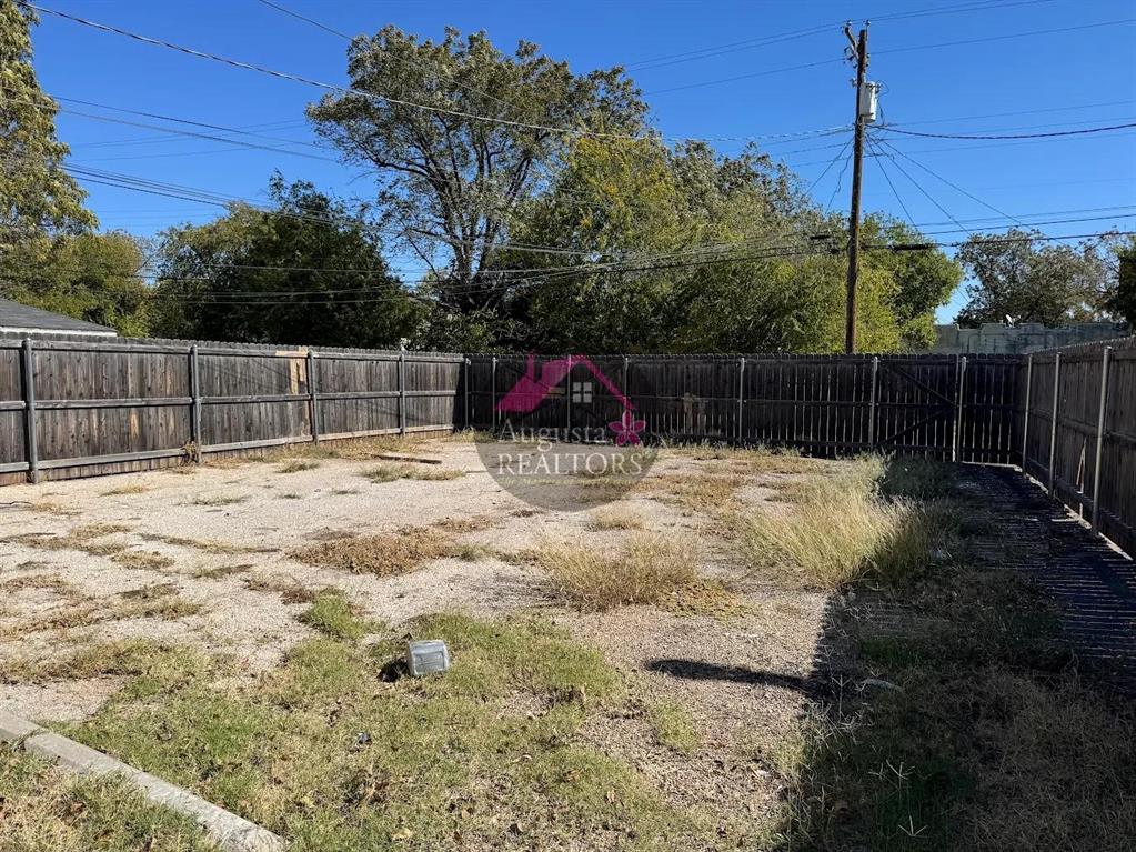 Sunnyside Add - Commercial Lease