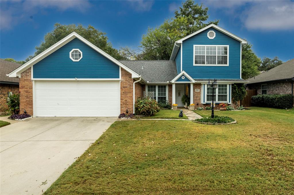 Euless, Texas 76039, United States, 5 Bedrooms Bedrooms, ,3 BathroomsBathrooms,Residential,Pending,35277