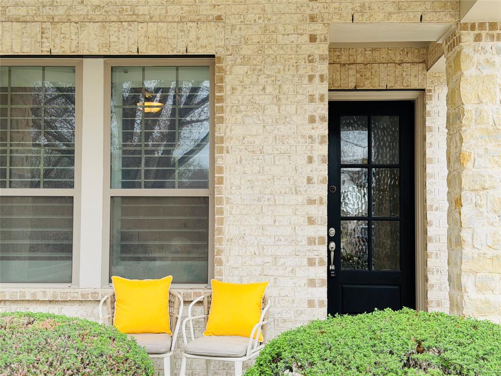 3417 Rosebud Park Lane