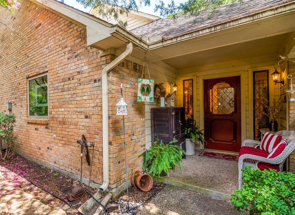 2408 Forest Court